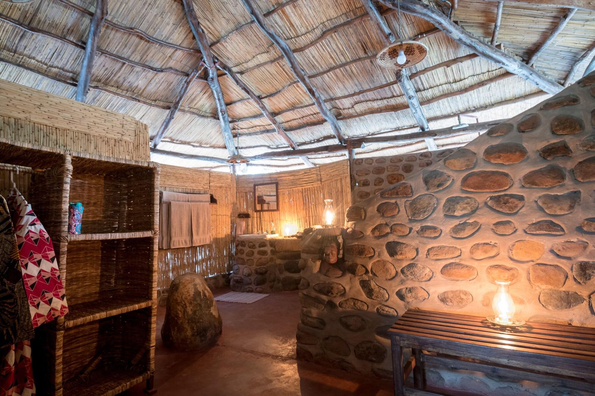 Taita Falcon Lodge Mukuni Exteriér fotografie