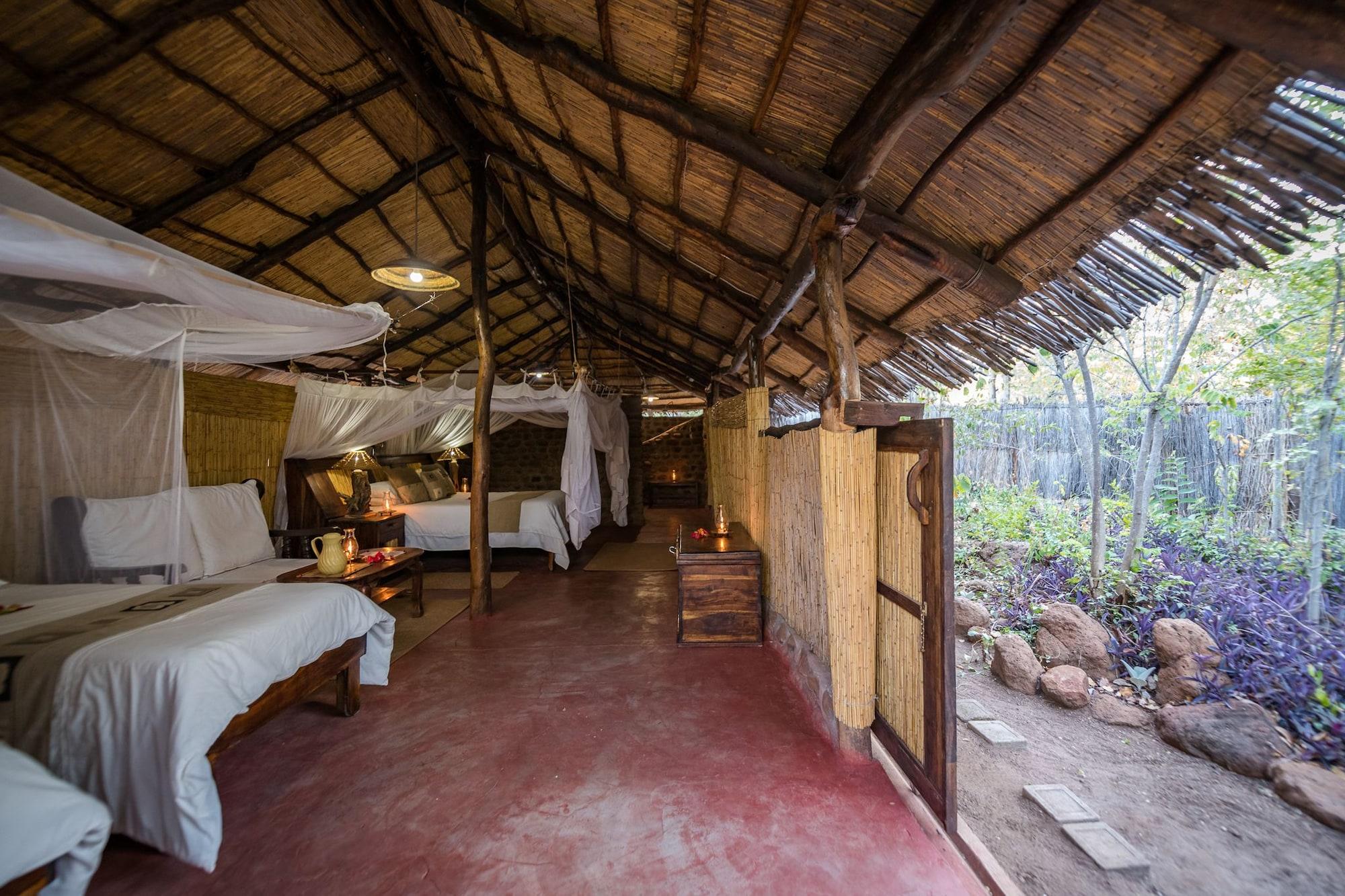 Taita Falcon Lodge Mukuni Exteriér fotografie