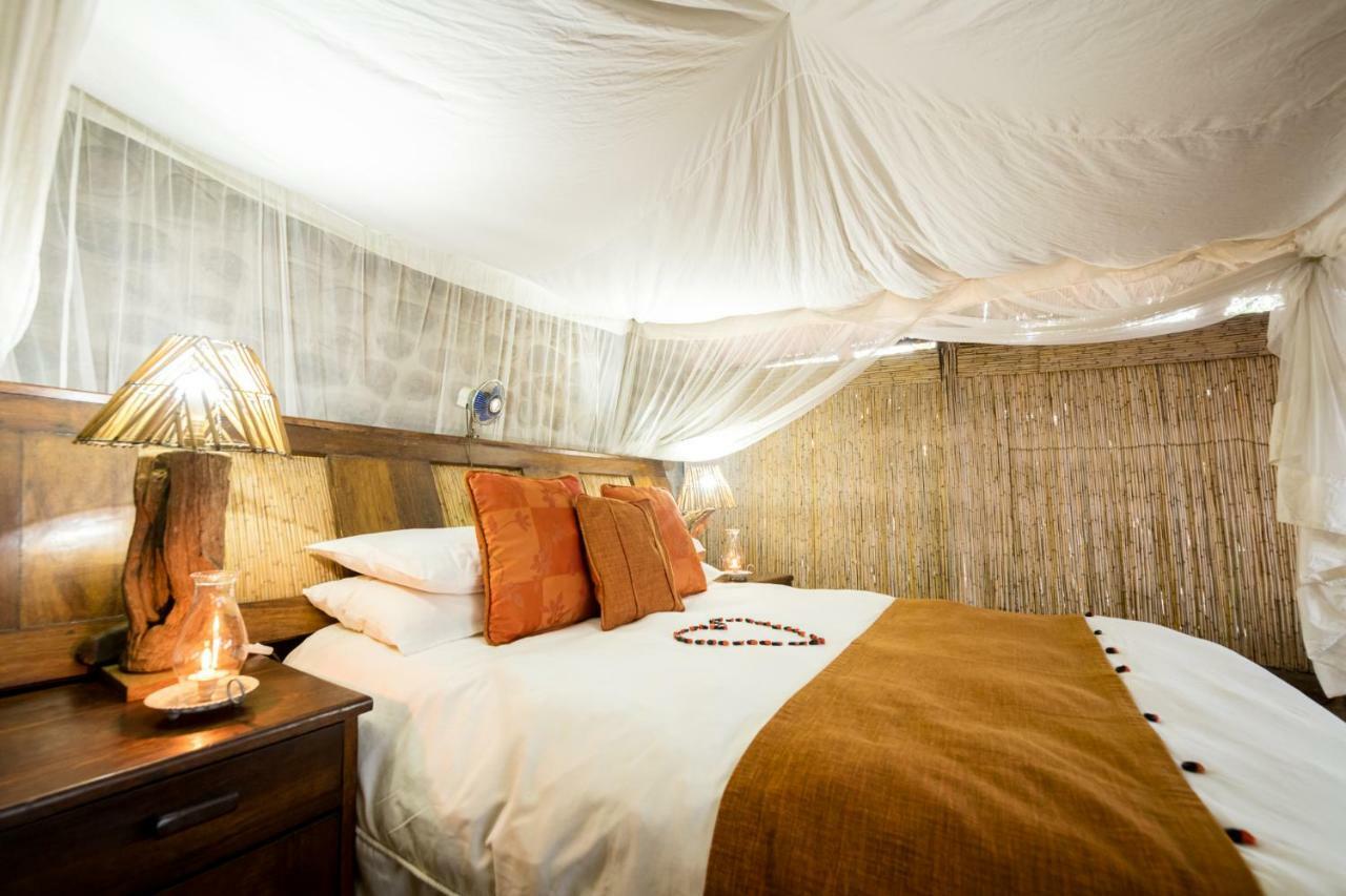 Taita Falcon Lodge Mukuni Exteriér fotografie